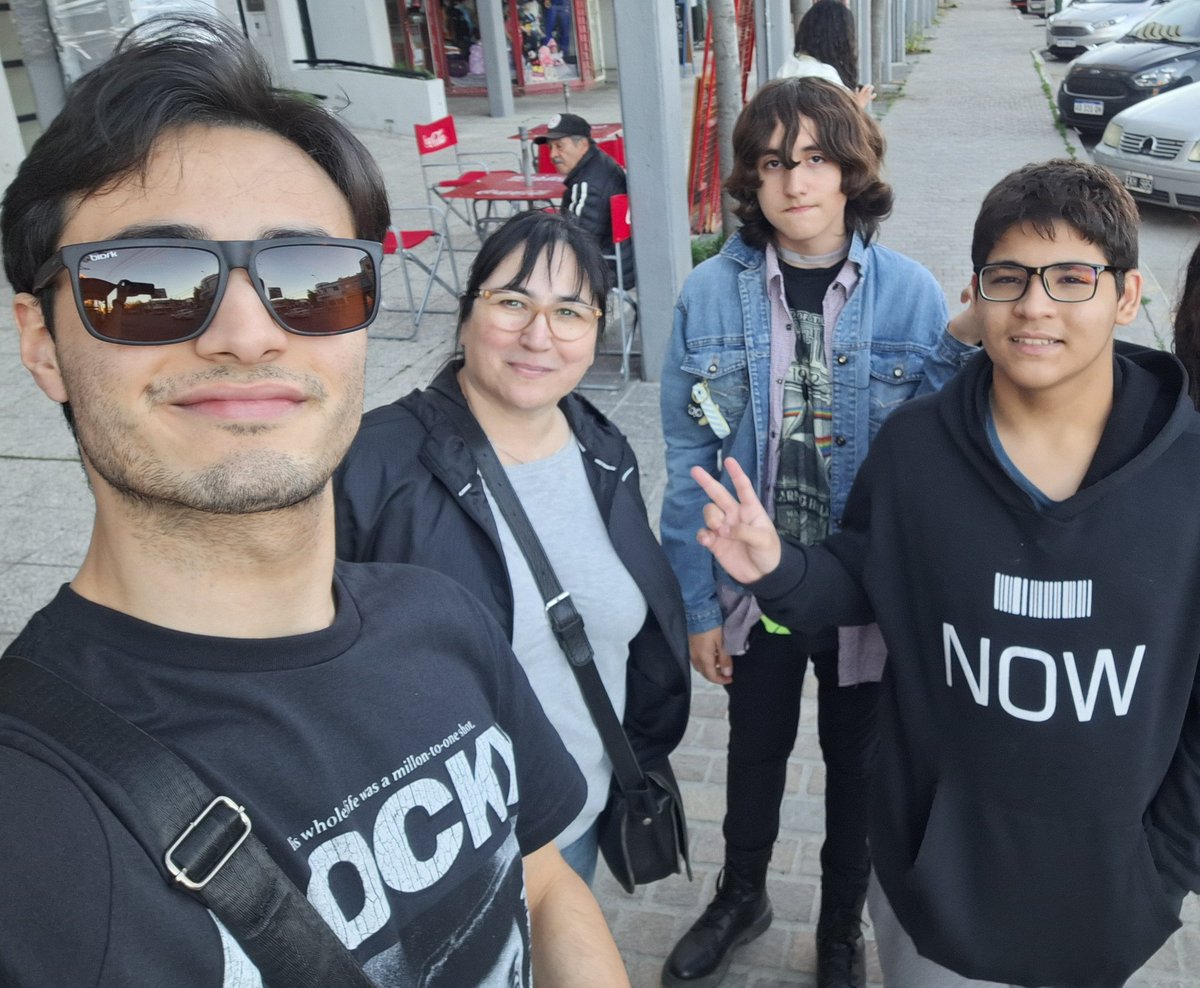 Algunas fotos del Grupo de Salidas.
Ya somos 8 adolescentes y jóvenes de Trelew, Rawson y Pto.Madryn que conformamos este grupo 🤙🏻