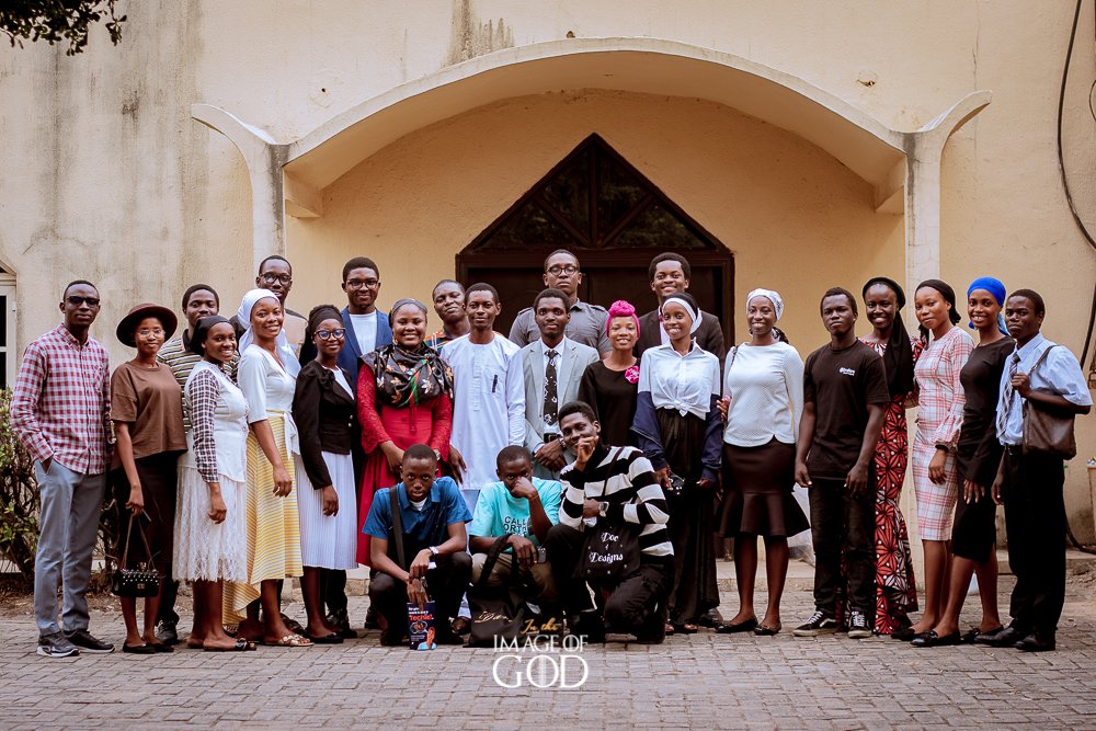 IfeOlulesi's tweet photo. Throwback to GTO 3.0 with @dclmtech at Ikeja! 👏🏽
We introduced 8-16 y/o kids to Scratch coding, NoCode web dev & graphics design.
#TechForYouth #GospelTechOutreach #dclmTech https://t.co/HPJjkY68VA