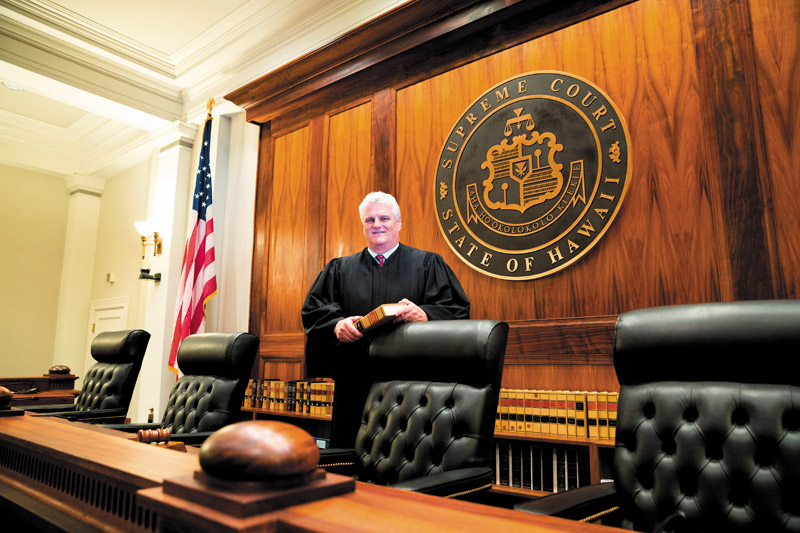 RepEdCase's tweet image. Amidst so much discord, I’m reflecting on two rays of hope: 1) Hawai’i Supreme Court Chief Justice Mark Recktenwald, just retired, whose career was marked by the consistent, diligent and loyal discharge of his oath of office and love of our Hawai’i; and 2) the people of Moldova,…