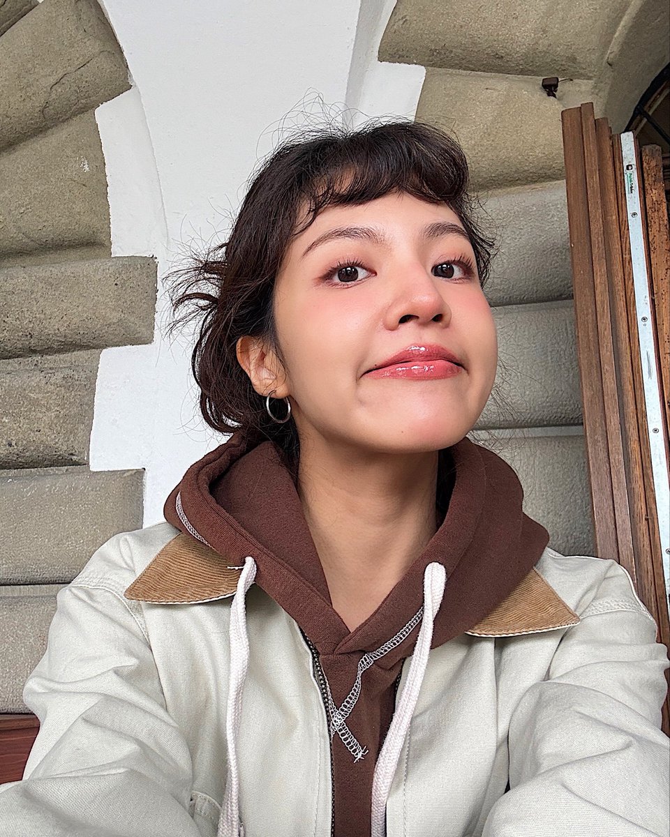Janehoho tweet media