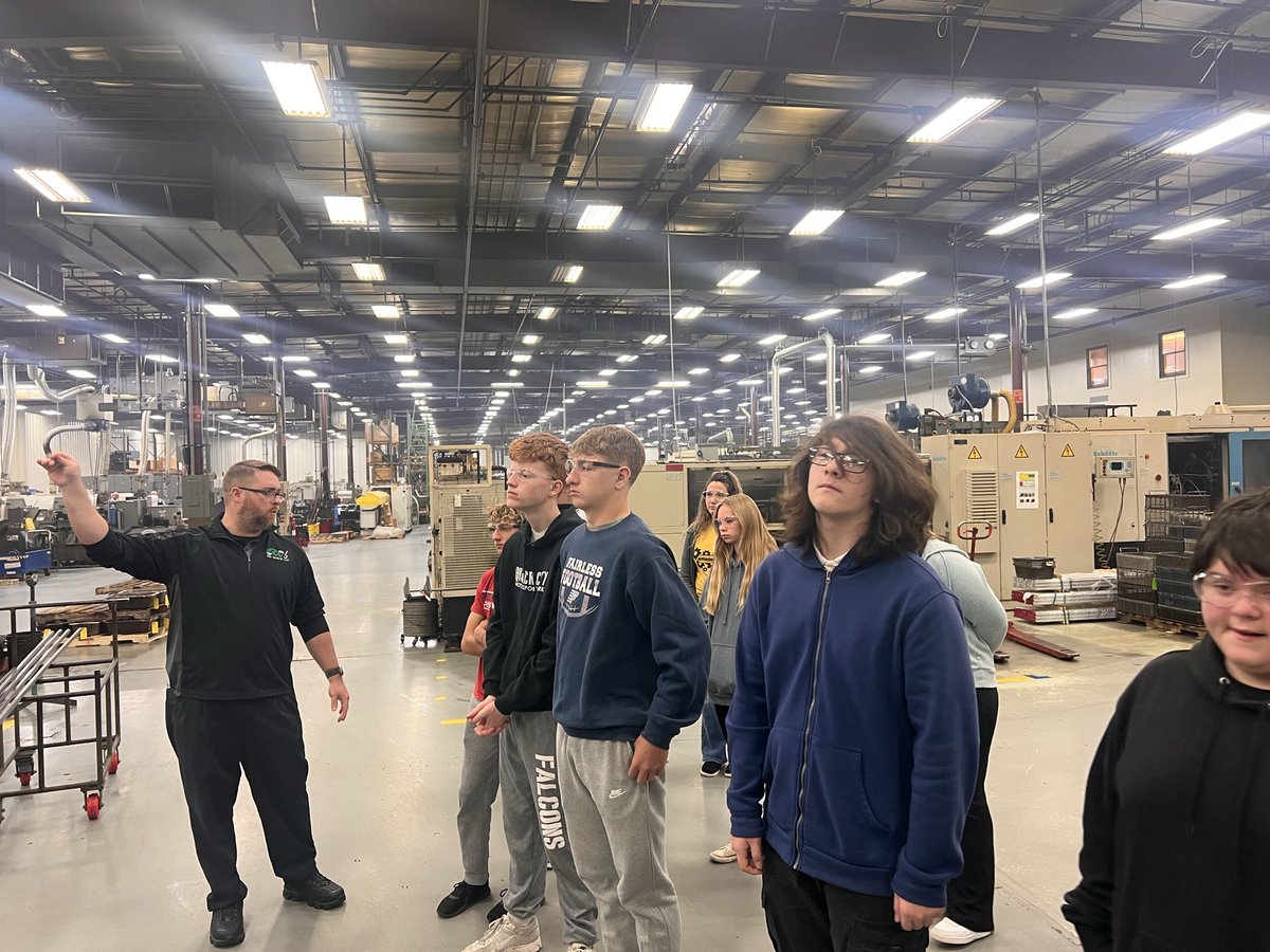 FairlessHS's tweet image. Our 9th graders had a great time visiting RW Screw LLC and @OhioGratings as a part of Stark County Manufacturing Day! Two great companies making a difference in Stark County!!