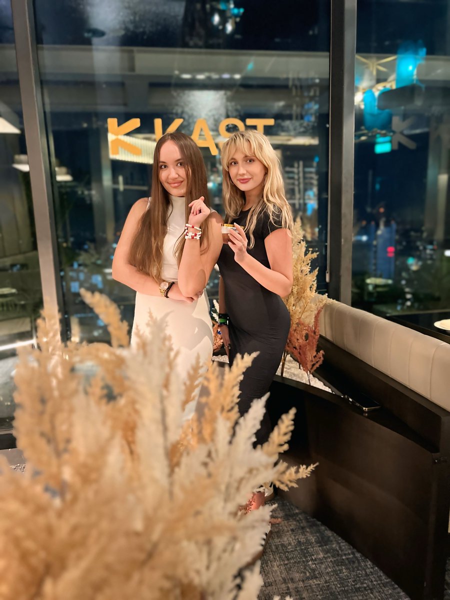 just found our 6ft+ crypto whales