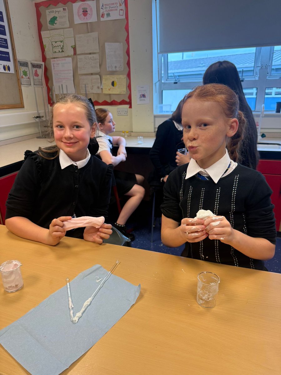 Mrs Dunn tweet media