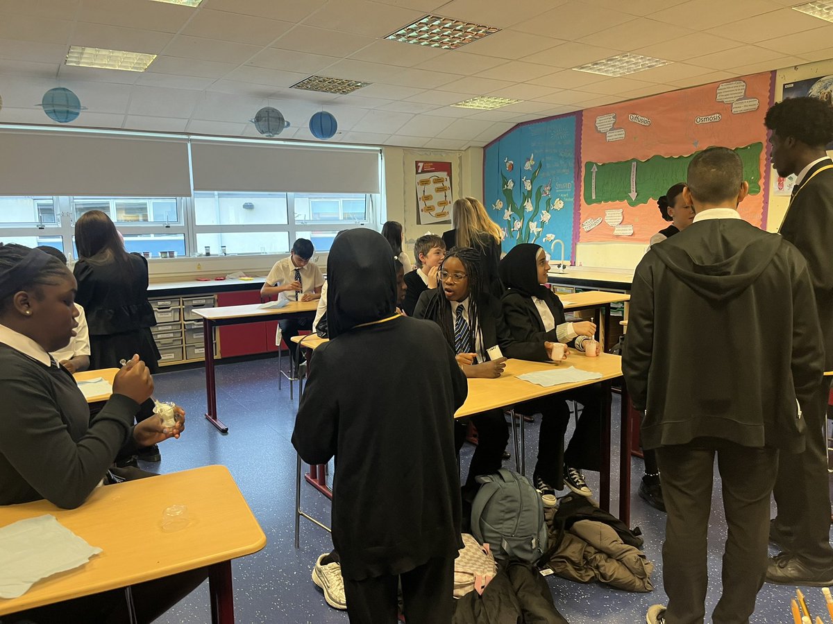 Mrs Dunn tweet media