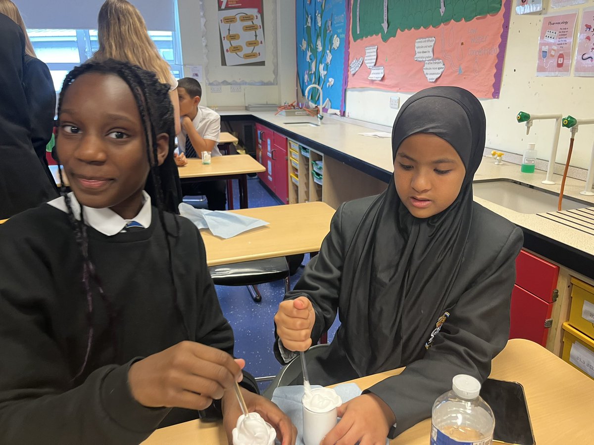 Mrs Dunn tweet media