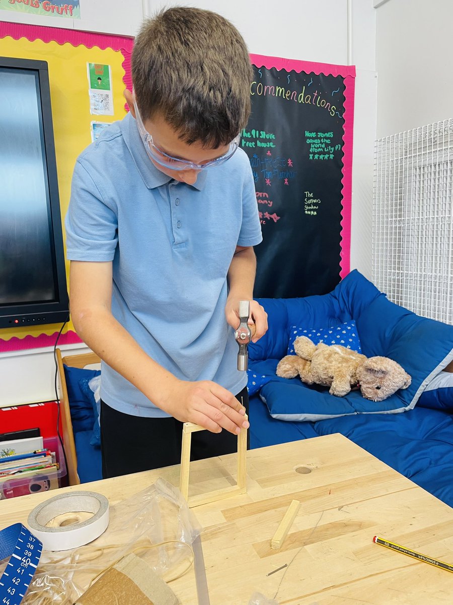 AddiewellPS's tweet image. A successful start to woodworking today - with the frames for our band-driven cars complete!