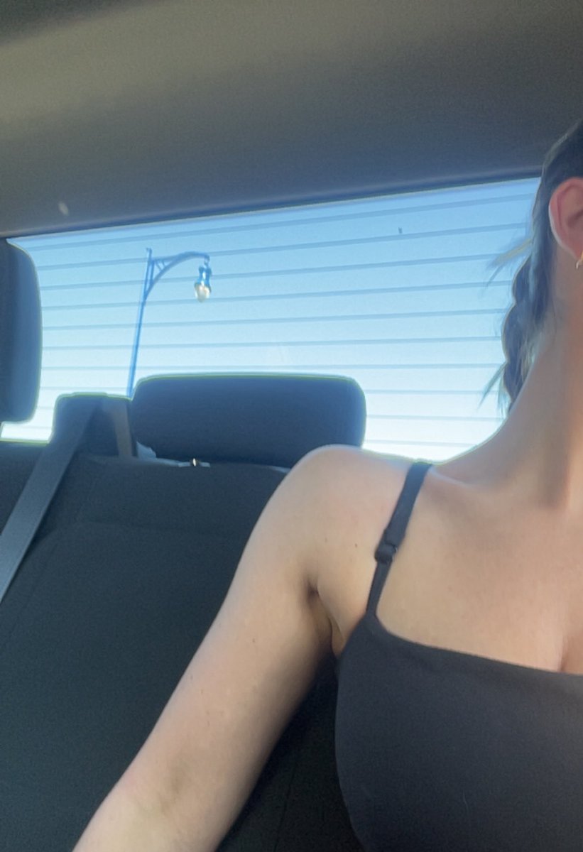 sneakyfuncouple's tweet photo. about to get fucked in this backseat 😈 https://t.co/Gl9ZEMoPQm
