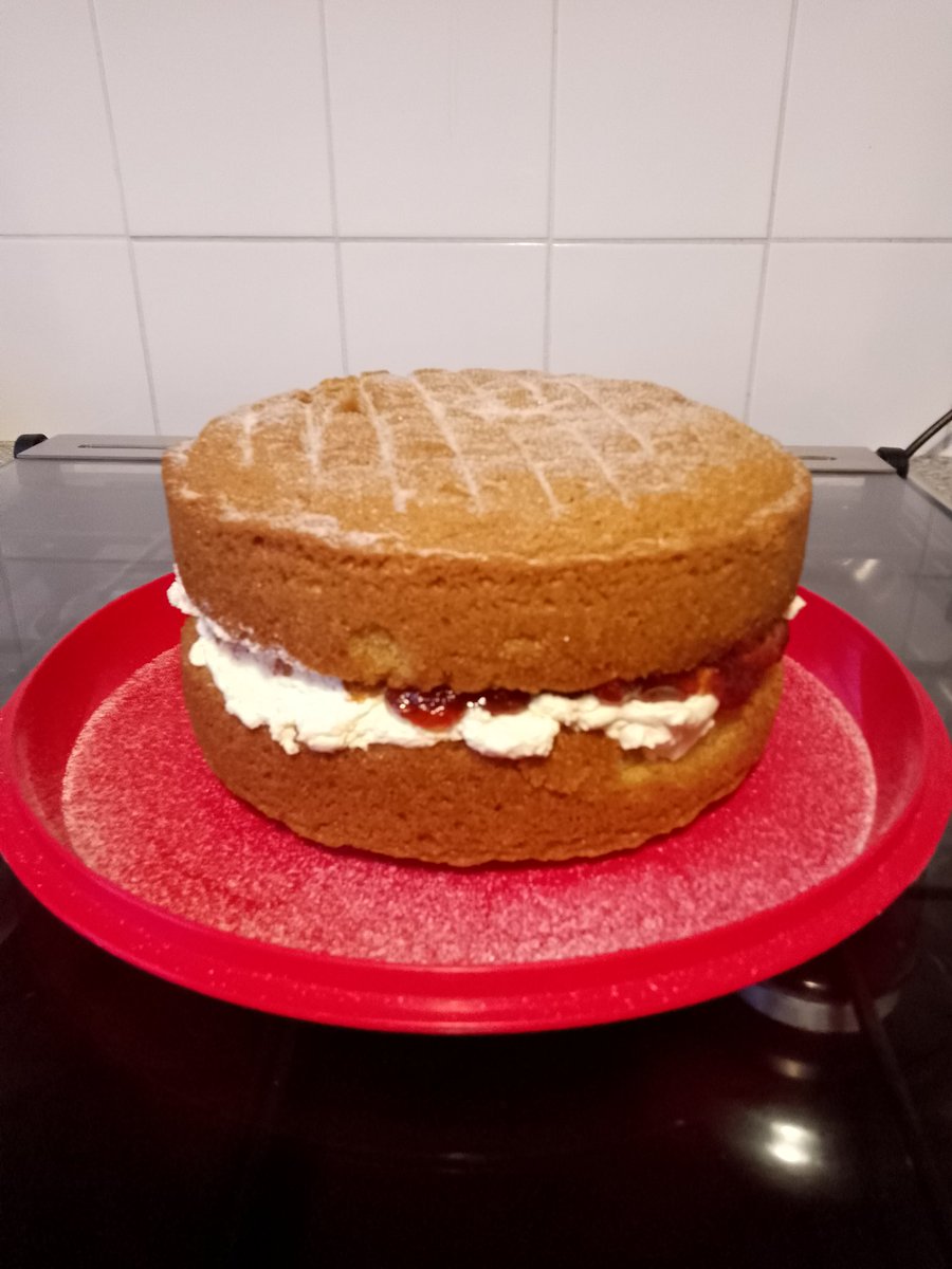 Youngest made and baked the cake, I got to put the jam and cream on 😋🍰