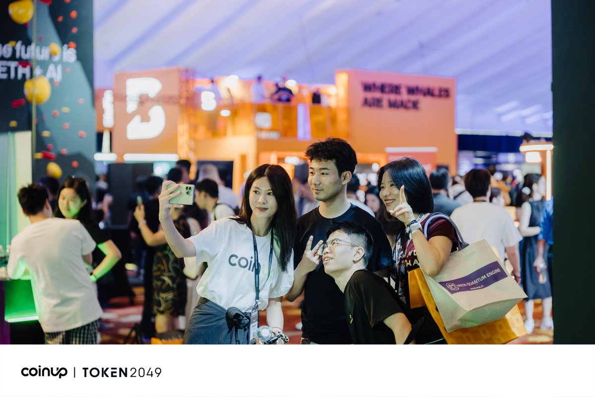 CoinUpOfficials's tweet photo. 💚 It's a wrap for #TOKEN2049 Singapore!

🌱 Over the past two days, we’ve experienced countless memorable moments:
✨ Inspiring exchanges with partners from around the world
✨ Exciting interactions around our exclusive booth merch
✨ Showcasing the spirit of the “Crypto Oasis” in Singapore

❤️ Thank you to everyone who visited the CoinUp booth.

📍 See you at our next destination!

#CoinUp #CP #Token2049 #Singapore