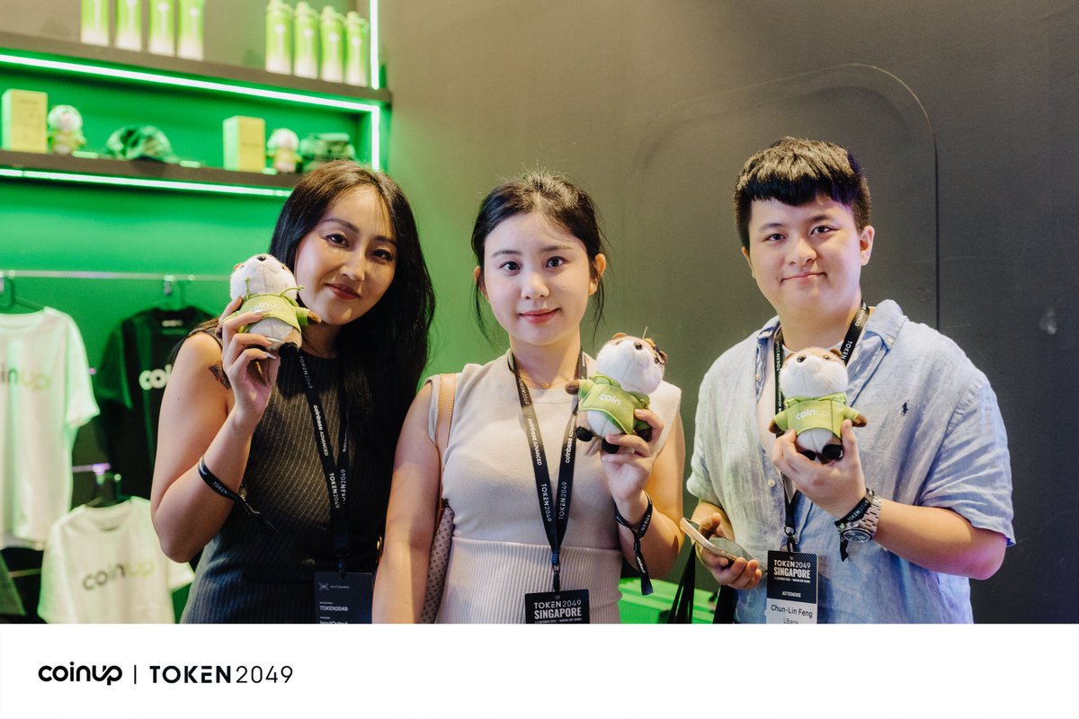 CoinUpOfficials's tweet photo. 💚 It's a wrap for #TOKEN2049 Singapore!

🌱 Over the past two days, we’ve experienced countless memorable moments:
✨ Inspiring exchanges with partners from around the world
✨ Exciting interactions around our exclusive booth merch
✨ Showcasing the spirit of the “Crypto Oasis” in Singapore

❤️ Thank you to everyone who visited the CoinUp booth.

📍 See you at our next destination!

#CoinUp #CP #Token2049 #Singapore