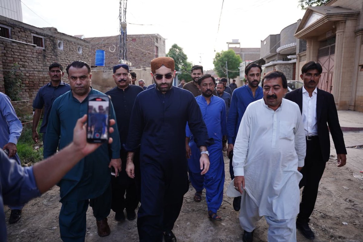 AligulPanhwar71's tweet photo. Youth leader @rawalsharjeel inspected development & beautification works in Tandojam Seri along with local administration & town chairmen. #PPP #Development #AwamiLeader
@sharjeelinam https://t.co/tZTEhOnyxU