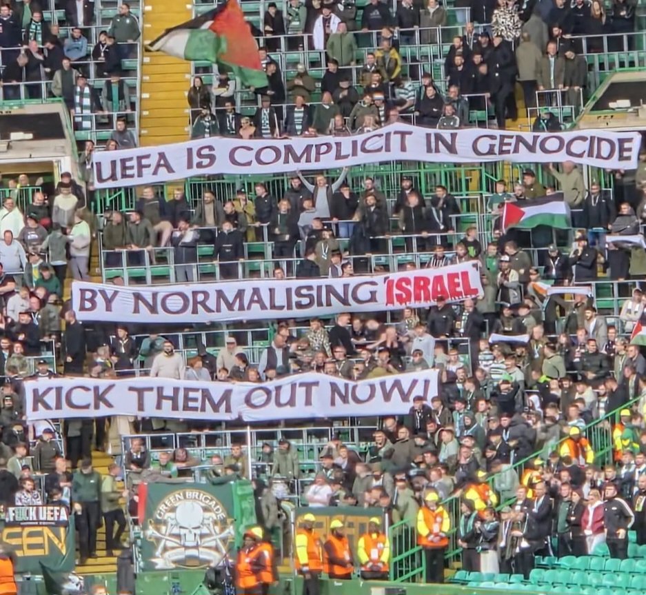 pat_mcs's tweet photo. Green Brigade Banner Tonight at Celtic Park https://t.co/7JyREOZYAY