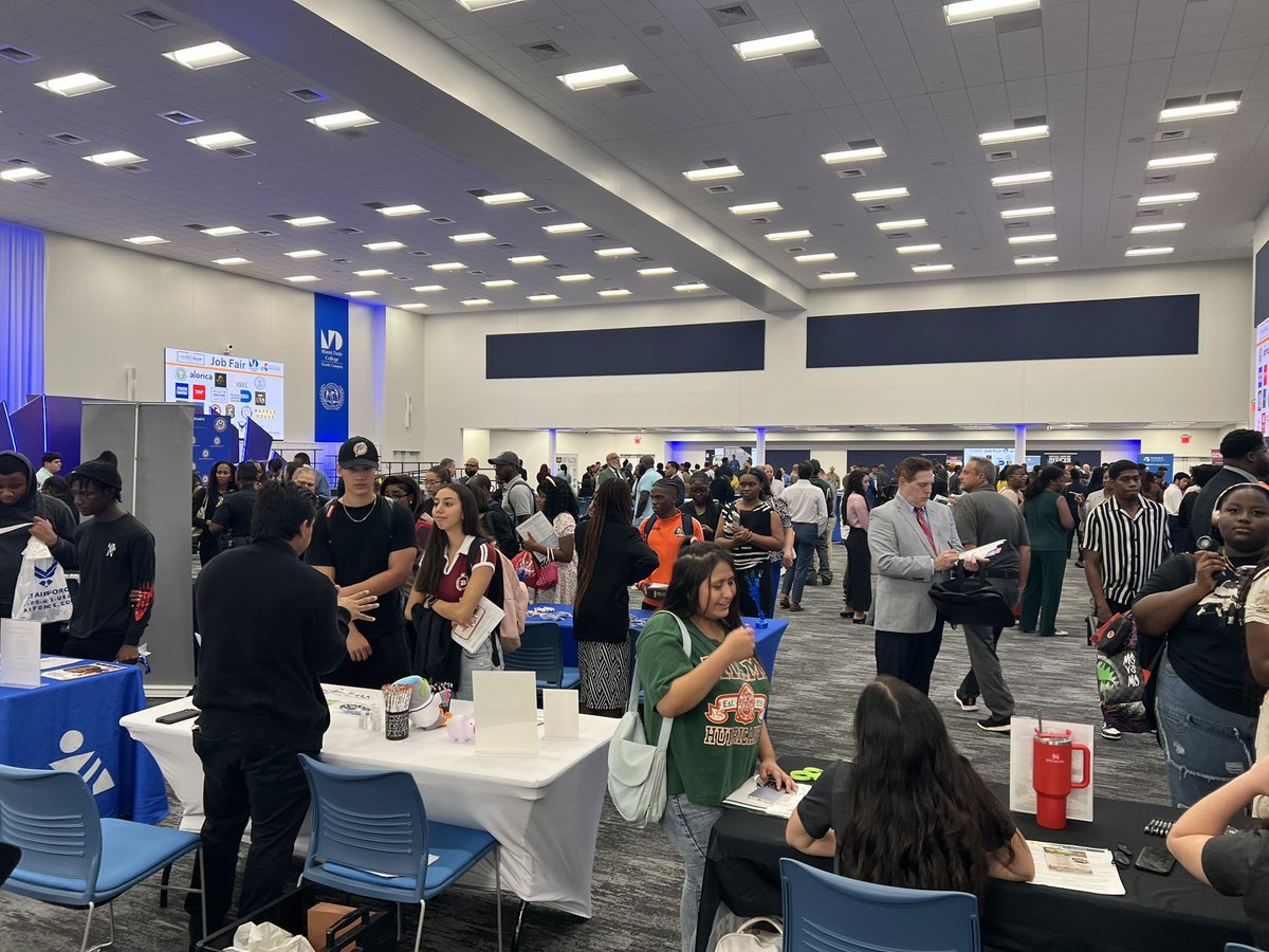 M-DCPS School Bus Transportation tweet media