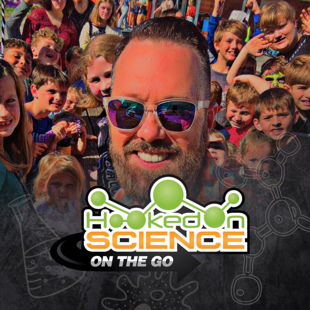 HOSMrScience's tweet image. Spooky STEM fun at the West Virginia Pumpkin Festival. #SpookySTEM #STEM #Science #WestVirginia #WVPumpkinFestival 👻🎃