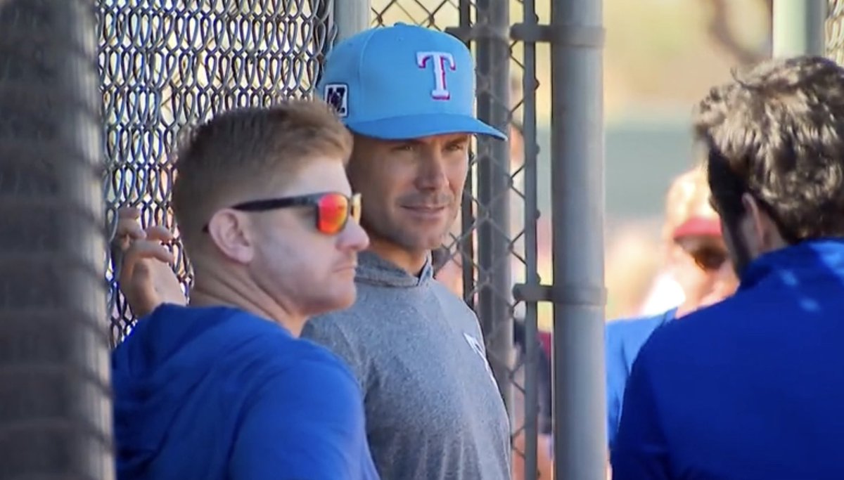 The Rangers will have some tough shoes to fill replacing Bruce Bochy as the team’s manager or have they already got their eyes on their new guy?