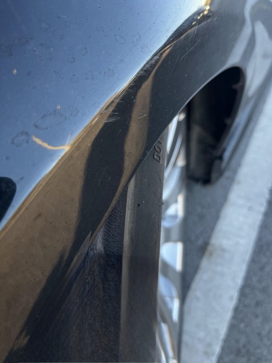 DRPSEastDiv's tweet photo. Improper tires: This includes when tires are the incorrect size (too big) and can cause rubbing of the tire on the wheel well. This can cause wear/balding of the tires, resulting in tires exploding and accidents.
#SlowDown
#ModifiedVehicles
#DurhamVisionZero https://t.co/IQNwDuiCGi