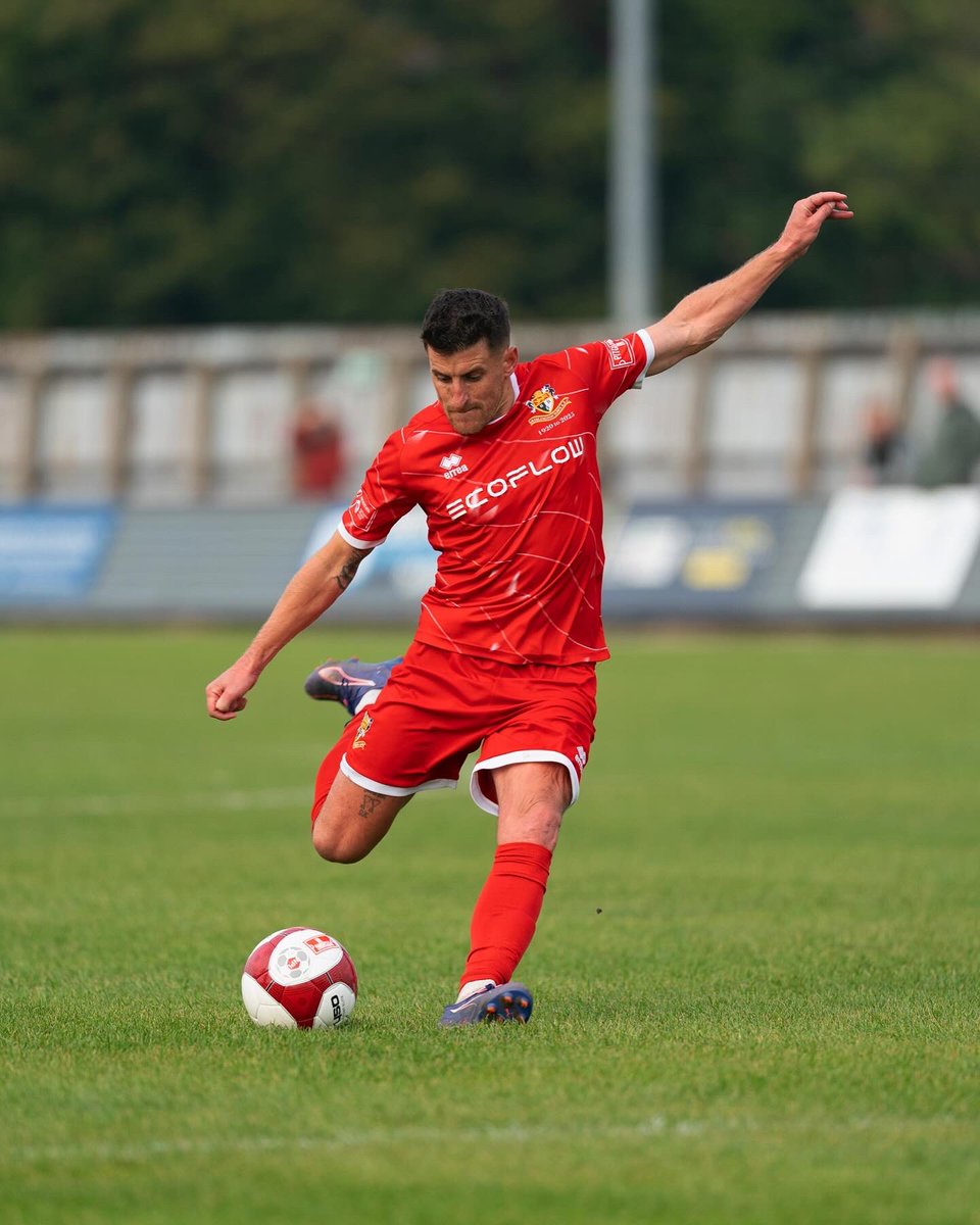 Congratulations to Michael Coulson! Bridlington Town’s Player of the Month for September and proud winner of the James Hitchcock Memorial Award🏆

A month where his experience, leadership, and important goals made a huge impact, driving the Seasiders forward on and off the pitch.