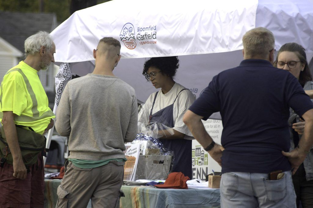 Bloomfield-Garfield tweet media