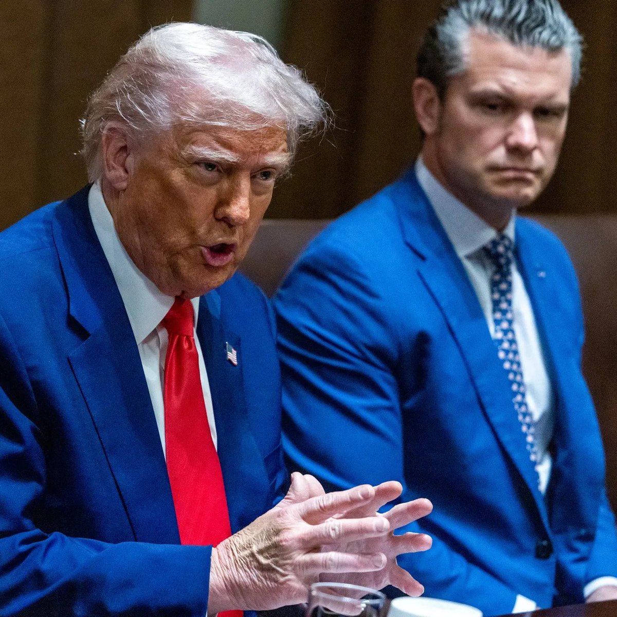 MarioNawfal's tweet image. 🚨🇺🇸 BREAKING: THE U.S. OFFICIALLY IS AT WAR WITH CARTELS

U.S. forces are now officially locked in combat against cartel fighters in the Caribbean.

Trump has formally designated the clashes an &quot;armed conflict,&quot; signaling more strikes are likely if cartel combatants continue…