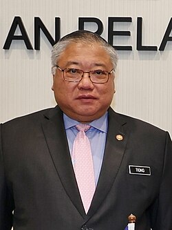 <a href="/shahnonsalleh/">Shahnon Salleh</a> Kenapa menteri pelancongan <a href="/MyMOTAC/">MyMOTAC</a> ni benarkan starbucks jadi strategic partner dalam program visit malaysia 2026.

Starbucks sumbang jutaan dollar utk kempen genosida palestine.