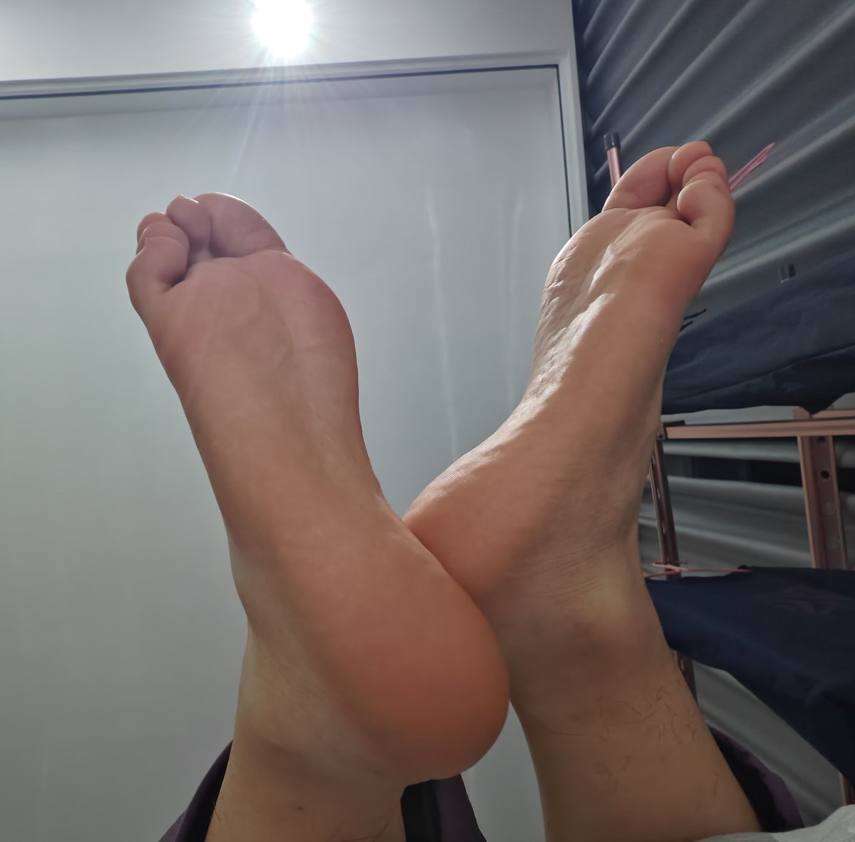 Ka__Daddy's tweet image. 跑完步的汗脚有没有想跪着伺候的