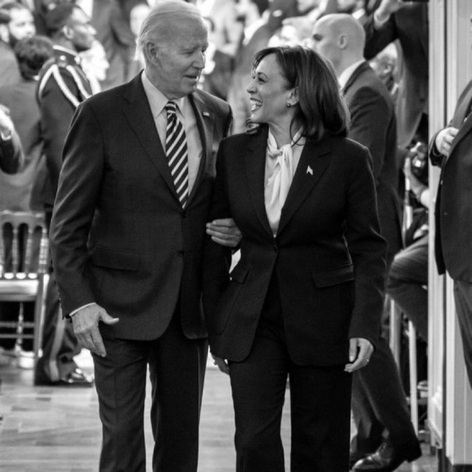 iamchanteezy's tweet image. I will repeat this again. NO government shutdown happened under the #BidenHarris Administration. Period.