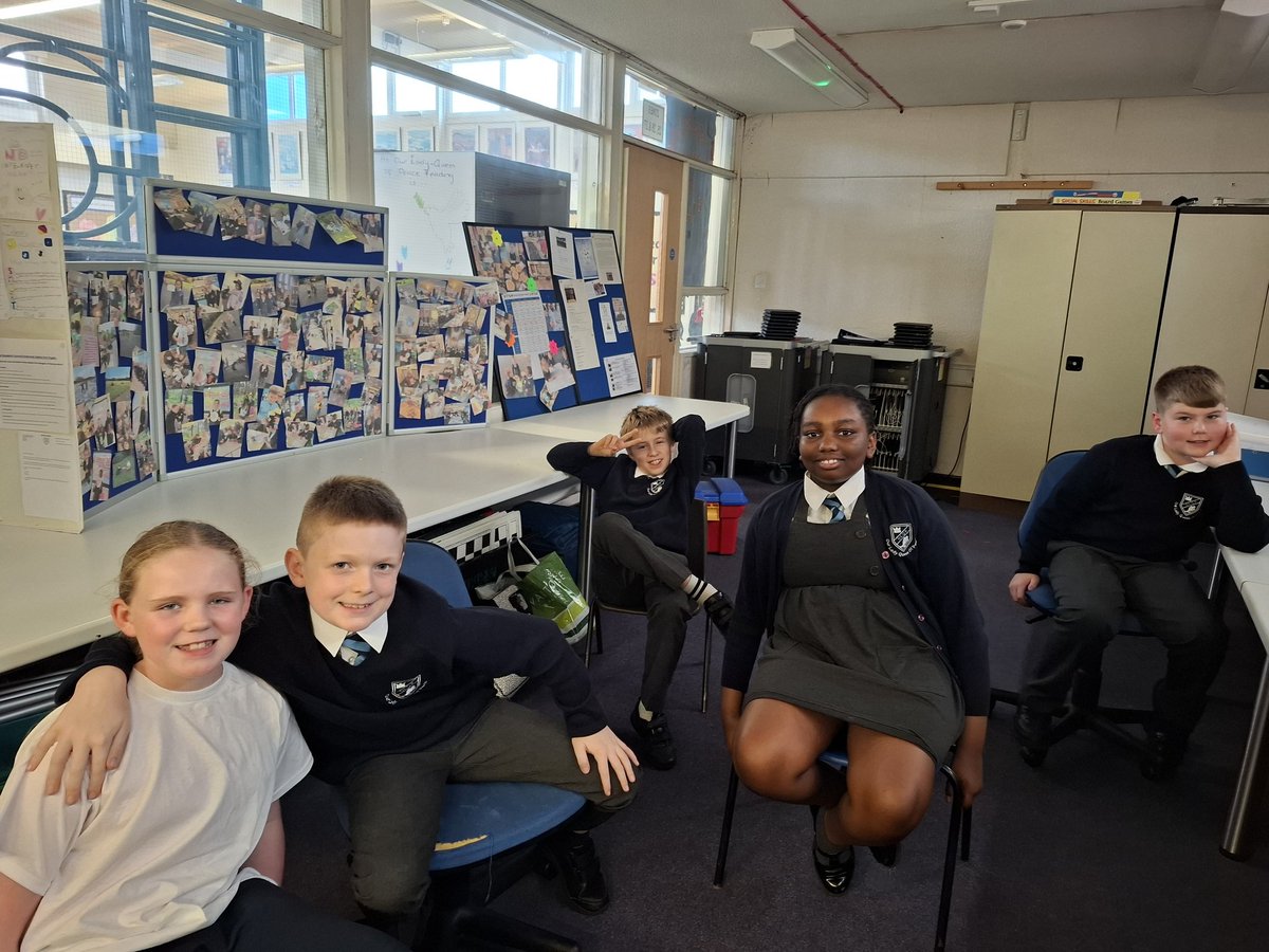 OLQPBookClub's tweet photo. Introducing this year's Year 6 book clubbers. Today they chose their first read of the year, The Lightjar by Lisa Thompson.
#olqpbookclub https://t.co/hlZsGiumoK