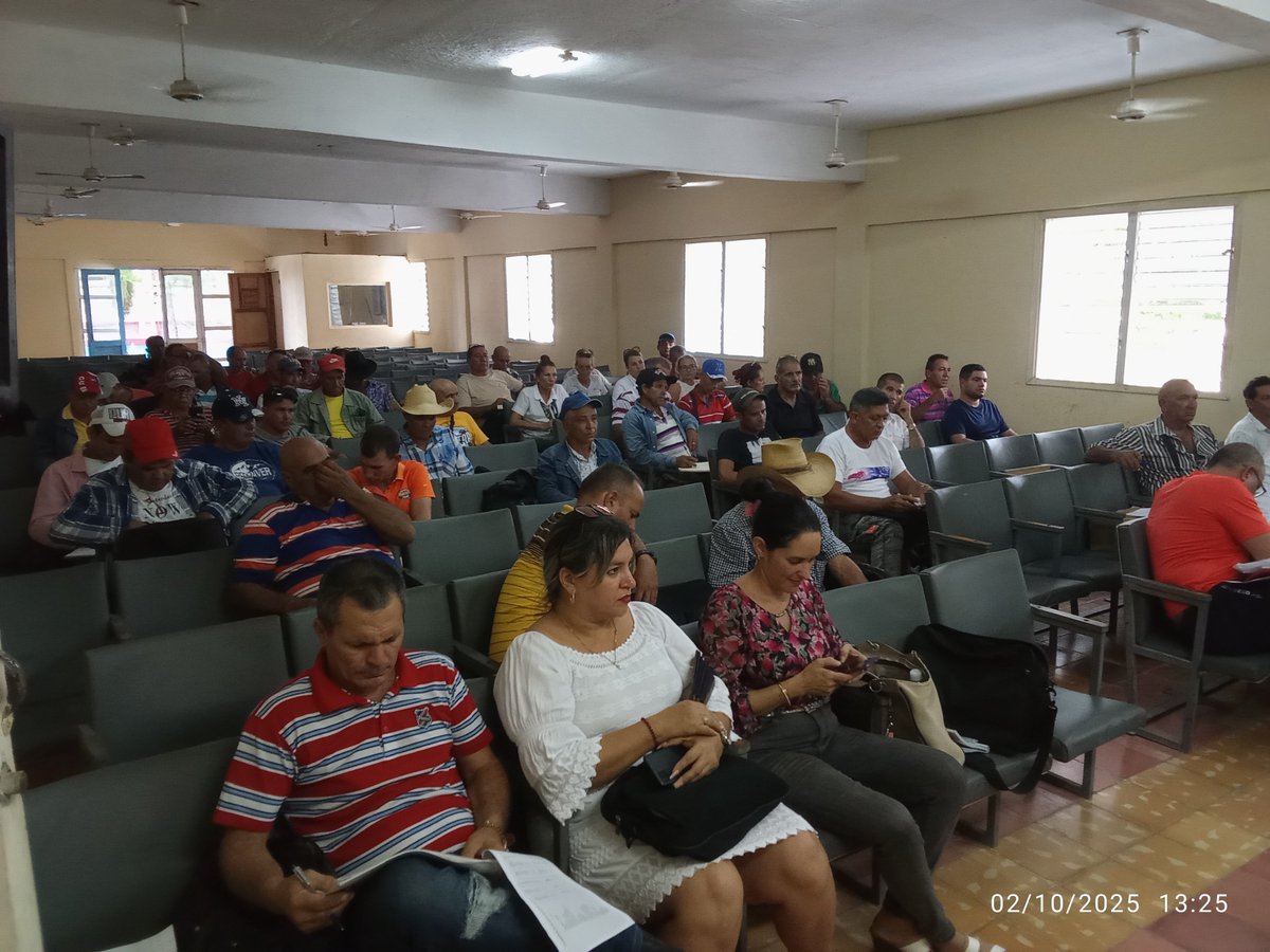 Yusmel_LT's tweet photo. Se realiza el seminario para la contratación agropecuaria 2026 en el municipio Jesús Menéndez. Se profundiza en el análisis para lograr la mayor satisfacción de las demandas de alimentos.
#SiporCuba
#PorLasTunasLaVictoria
#Minag https://t.co/MDdKfUl02k