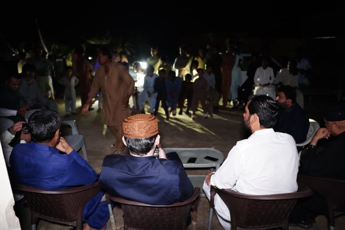 AligulPanhwar71's tweet photo. Condolence visits by @rawalsharjeel across UCs reflect a bond of respect & solidarity with his voters. True spirit of public service.
#PPP #Sindh #AwamiLeader
@sharjeelinam https://t.co/yg9RyRfCoU