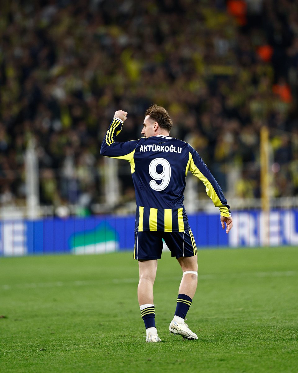 Fenerli kereme laf atanlara gelsin bu gol Fenerbahçeli kerem akturkoğlu 🤤