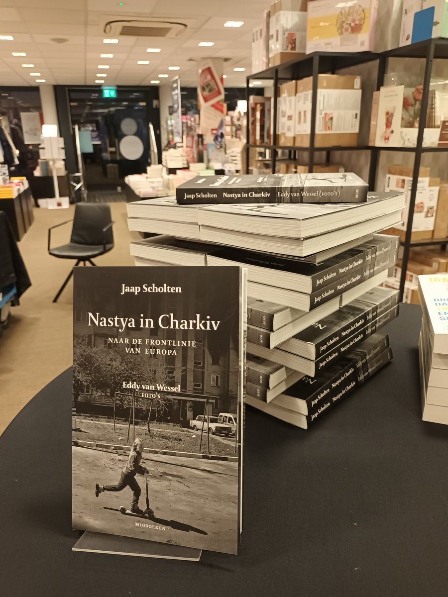 Boekhandel Broekhuis tweet media