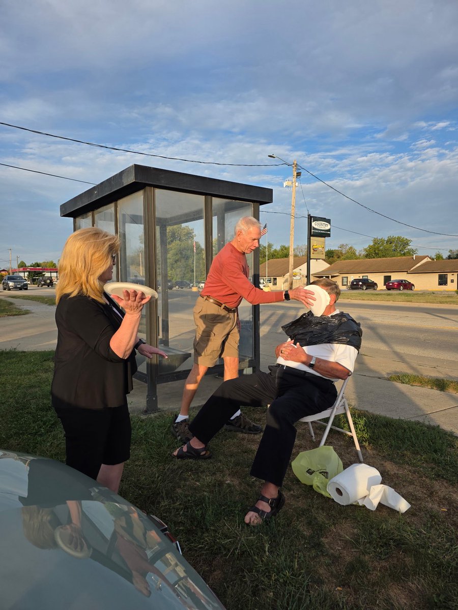AMBirds_Decatur's tweet image. So for the member who has the most participation for membership recruitment… we give them a pie in the face. Great job Bill.  Thanks for all you do for the club.