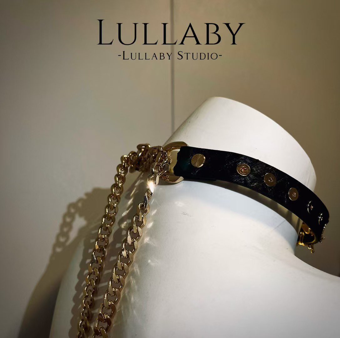 Lullaby_QC's tweet photo. @Balahsiao 抄袭我的作品？而且你的料子和工艺真的很差劲哦 https://t.co/4uRAhIiJCY