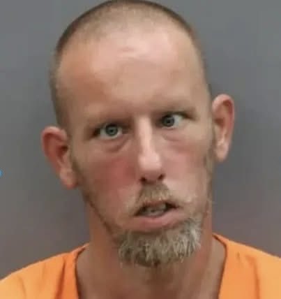 1Nicdar's tweet photo. WTF! - Welcome to Florida! 🤪

Deputies in central Florida say a 42-year-old man sparked chaos at the county jail after storming in shirtless, holding a live alligator, and demanding that officers “release his cousin immediately.” 

Witnesses told investigators the man had shown up earlier at a nearby gas station trying to trade the same alligator for a six-pack of beer. When that failed, he reportedly drove straight to the jail, burst through the lobby doors, and loudly introduced the reptile as his “legal counsel.”
