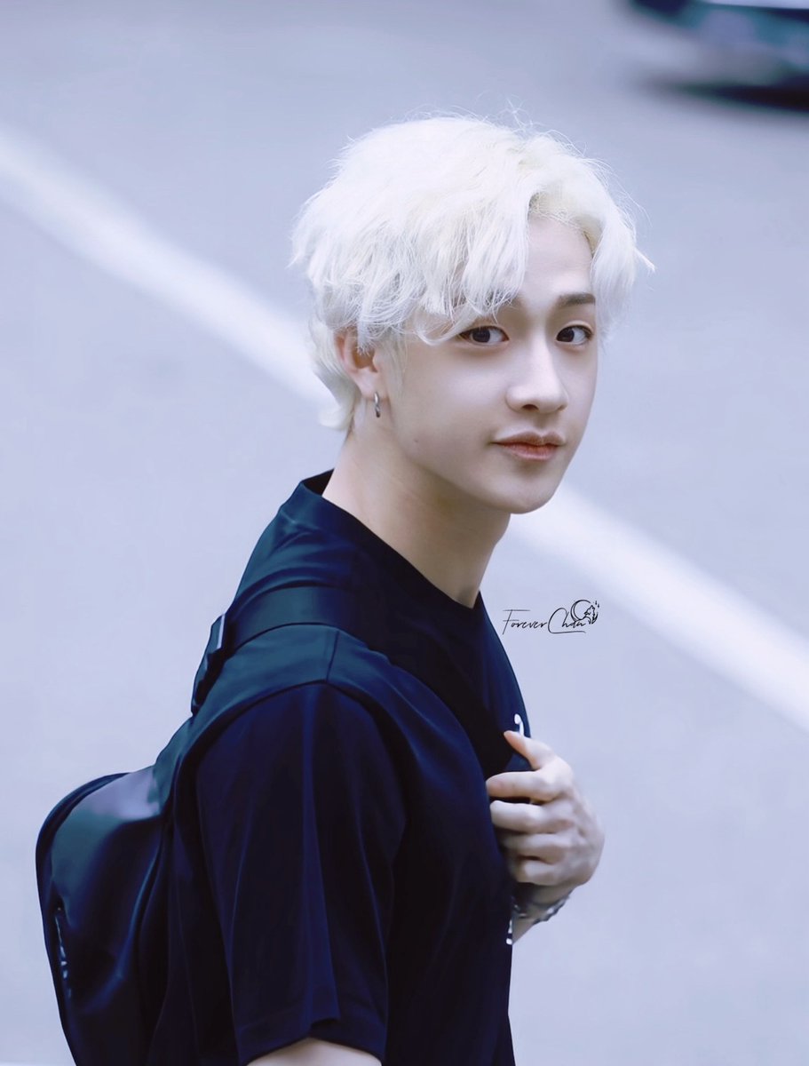 4oreverchan's tweet photo. #HappyBangChanDay
#찬이를_위해_햇살이_되어줄게
#GeniusMusicianBangChan
#StrayKids #스트레이키즈
#방찬 #BangChan https://t.co/kYXCa6bN4i