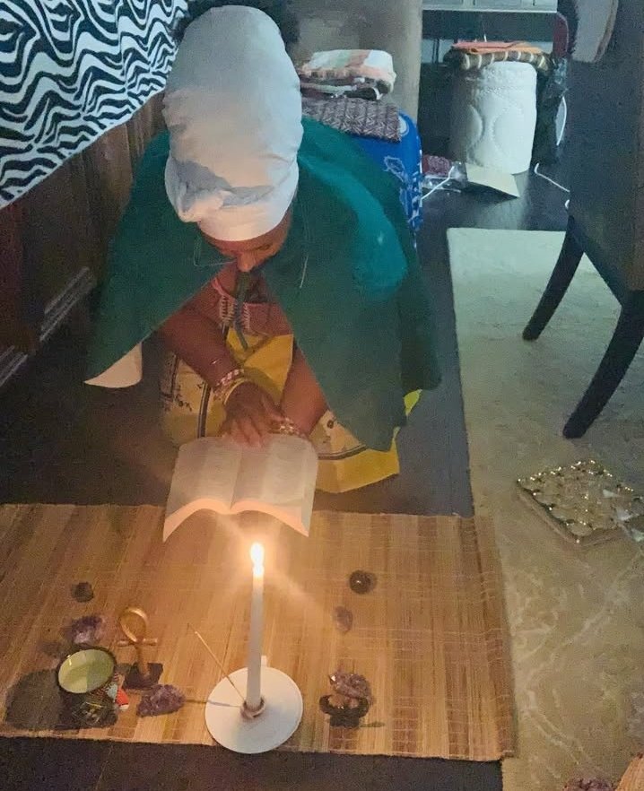 Healing_Umuthi's tweet photo. Because of your faith, everything is possible. The tough situation will pass. The secret is simple. Trust God and your Ancestors🙏🏻🕯📿

Malema/ Wealth/ Nathi Mthethwa/ Mandla Mandela/ Malema/ #Amakhosi4Life/#BudgetSavvyChoice/#RetreatExperience/#HairlineRepairWithZah/#BBNaija https://t.co/CYxB7jLbf2