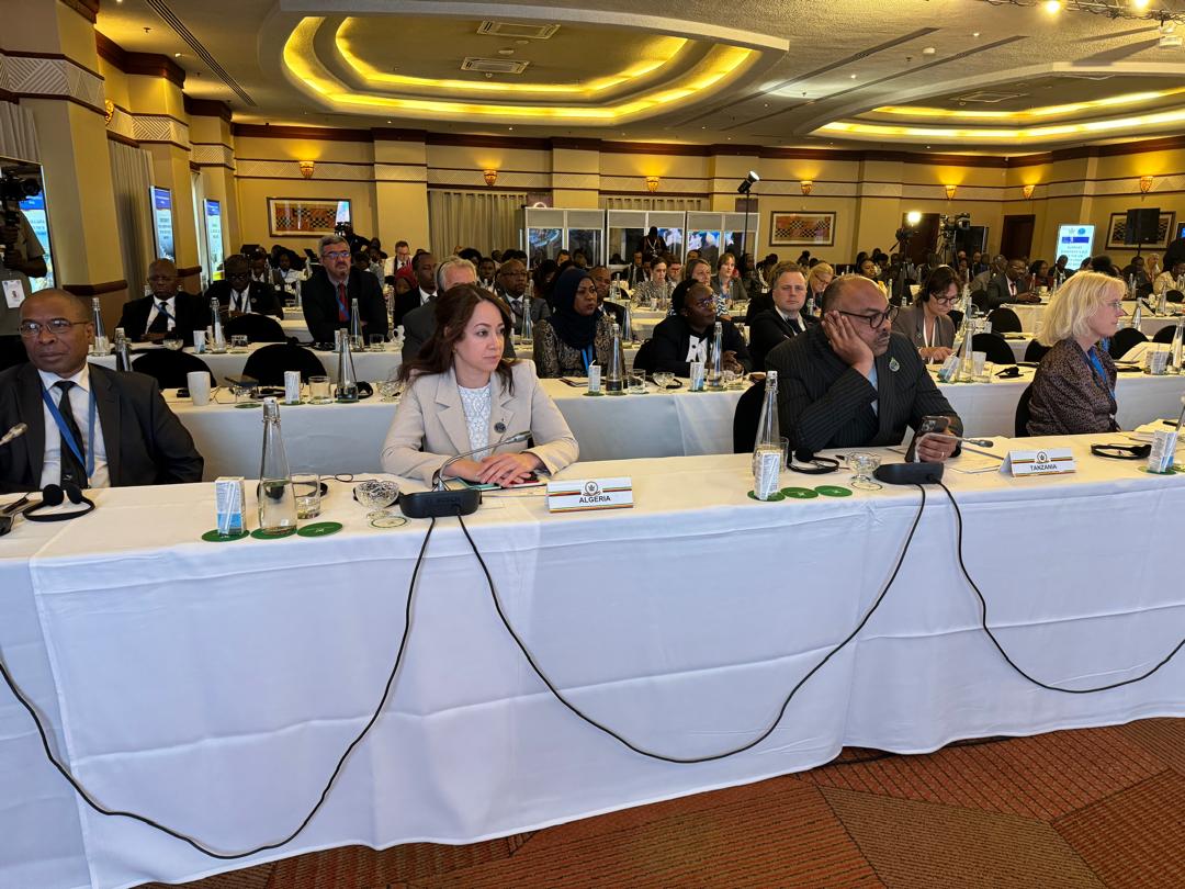 تشارك كاتبة الدولة، المكلفة بالشؤون الإفريقية السيدة <a href="/SECAAf_Mansouri/">Selma Mansouri | سلمة منصوري</a> في أشغال #الاجتماع_22 لوزراء الشؤون الخارجية لإفريقيا ودول أوروبا الشمالية، المنعقد يومي 02 و03 أكتوبر 2025، بجمهورية🇿🇼تحت شعار: الابتكار من أجل التأثير: تسخير التكنولوجيا والتعاون من أجل مجتمعات جاهزة للمستقبل
