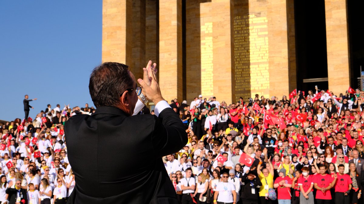 "Söz Konusu Vatan ve Sağlıksa Gerisi Teferruattır."
#4EkimdeLÖSEVleAnıtkabirde