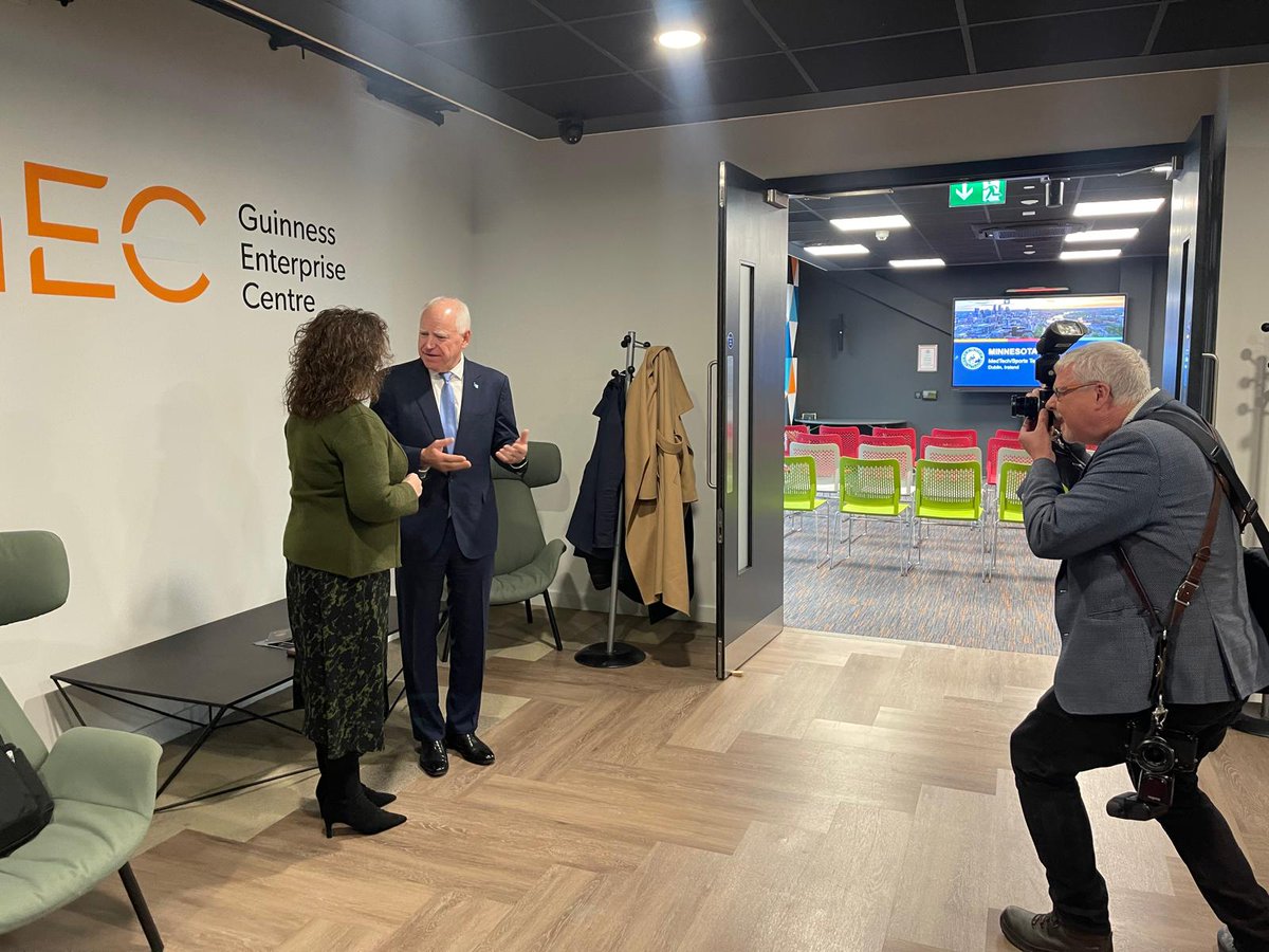 ComitComm's tweet image. Throwback to Monday morning when our colleague Helen was behind the scenes at The Guinness Enterprise Centre during a visit from former US vice presidential candidate and Minnesota governor, Tim Walz 💫