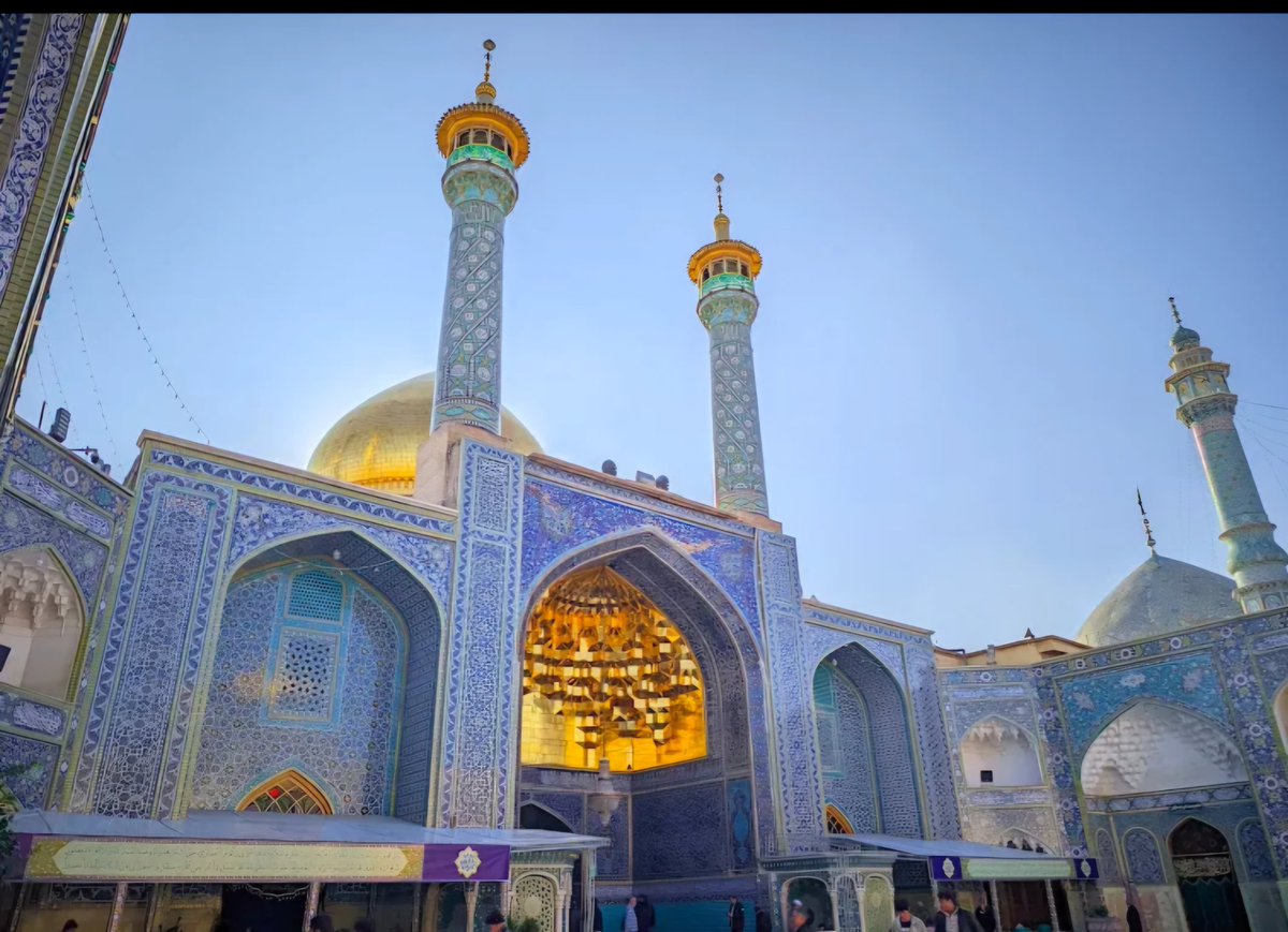 آمدن #فاطمه_معصومه به کشورمان، 
کامل کننده هدف امام رضا (ع)
برای ایجاد پایگاه شیعه در ایران
بود که این امر درایجاد تمدن سازی
نوین جهانی و زمینه سازی برای
ظهور بسیار مؤثر است.
#Masuma