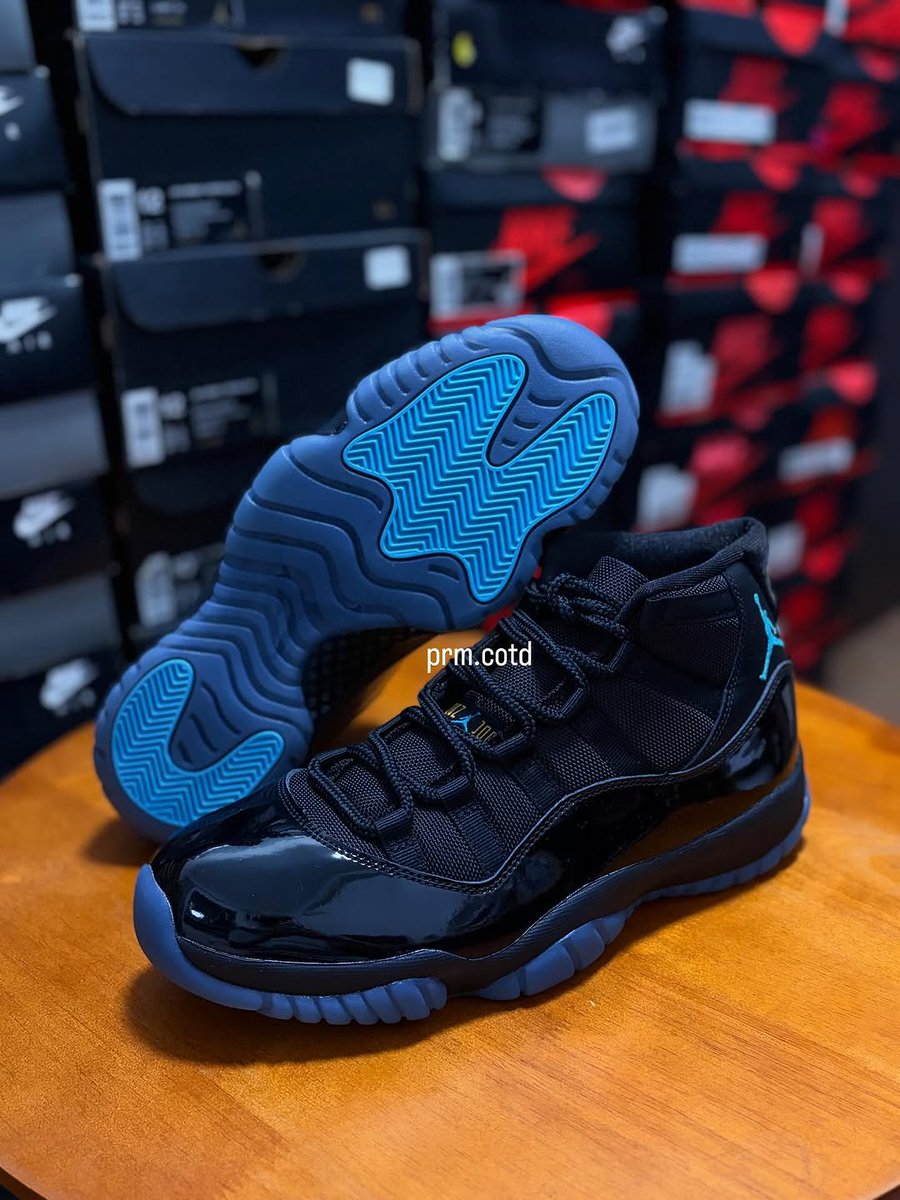 blue and orange jordan 11