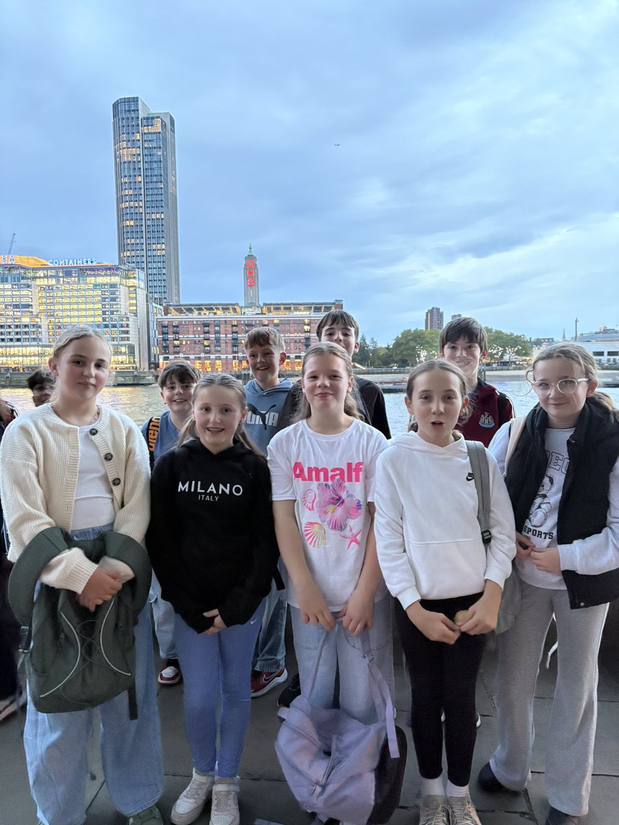 Mrs L Jackson’s group strolling along to the theatre.