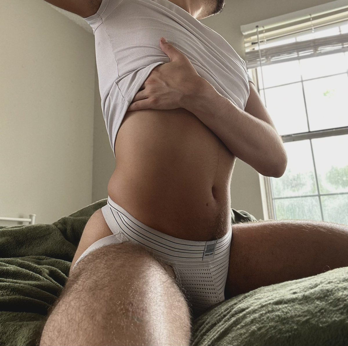 OMEGAZULA's tweet image. oh alright fine