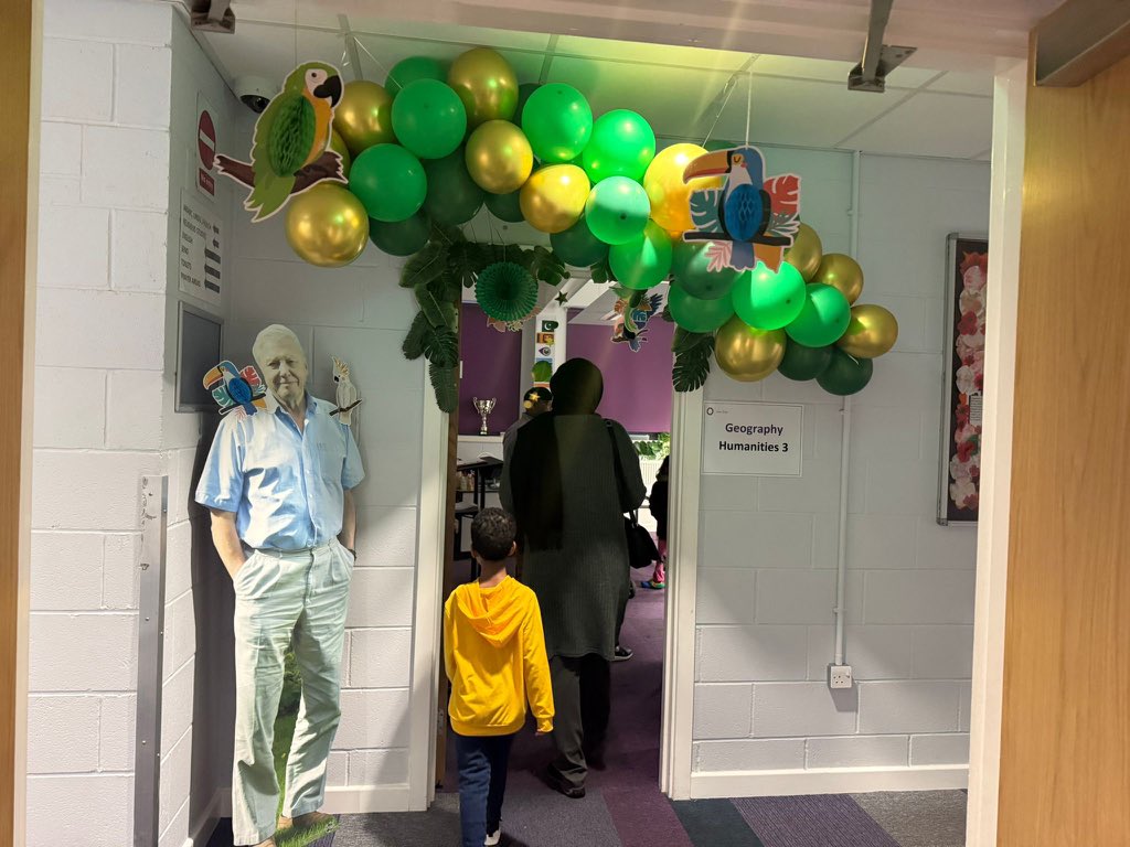 edenboysbolton's tweet photo. 🌍✨ Welcome to the Geography Department! Here you will find their creative rainforest-inspired display! 🐒🌿 Students explored the jungle, tasted rainforest fruits, and investigated facts – bringing learning to life in the most exciting way! 🍍🥭🌱 Mrs Cain is on hand to answer any curriculum questions. #WeAreStar