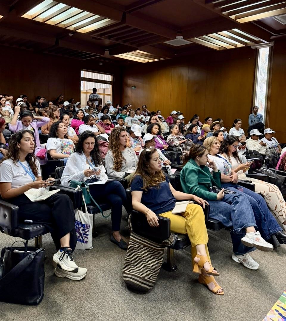 MisionONUCol's tweet photo. #Popayán | Con la Juntanza de Mujeres del Cauca: unidas por la vida y la dignidad finalizó conmemoración del #MesPorLaPaz en Cauca.

Un espacio simbólico, académico y cultural donde se alzó la voz para cesar el conflicto e impulsar la construcción de paz con enfoque de género. 🧵 https://t.co/VcAl9QQKvj