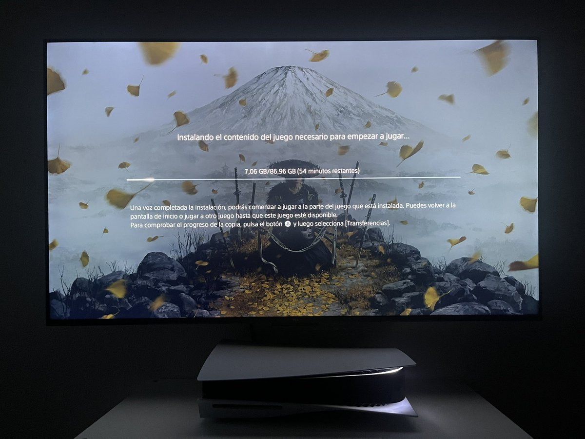 // PMCO // tweet media