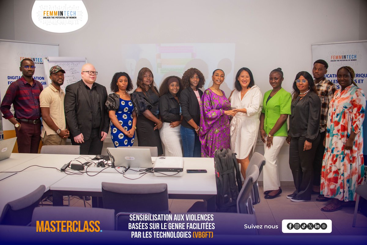 Femmintech_'s tweet image. Masterclass percutante sur les VBGFT💡
Une journée riche en apprentissages et en échanges, marquée par la présence exceptionnelle de Madame Mai Lam Nguyen-Conan, auteure et conférencière.
Merci aux participantes engagées !
#FemmInTech #VBGFT #Masterclass #Technologie #Genre