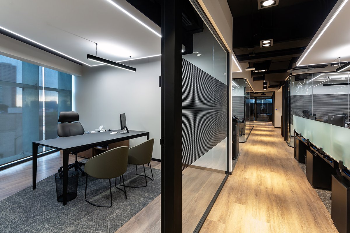 workplus_MX's tweet image. Corporativo EXI 
Diseñamos un espacio corporativo que toma como base la comunicación entre líderes, con el objetivo de ofrecer un ambiente neutro, dinámico y funcional.