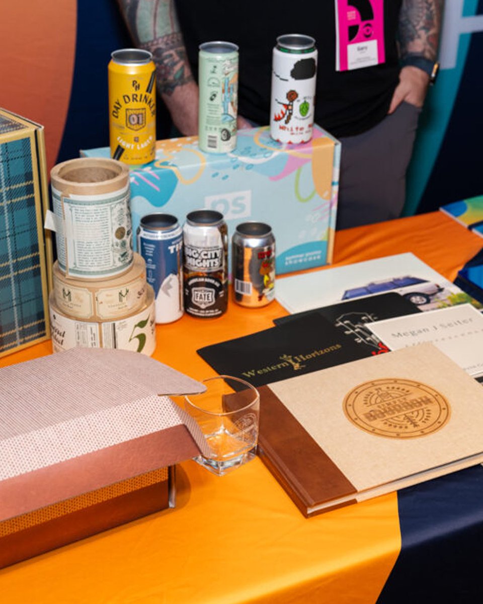At PaperSpecs Live 2025, O’Neil sponsored + partnered with <a href="/rule29/">Rule29</a> to share The Simply Bourbon book. We also featured a custom bourbon box giveaway, created by O’Neil, Printing Solutions, and Rule29, celebrating craft, heritage, and premium print.
#ONeilPrinting #MadeToImpress