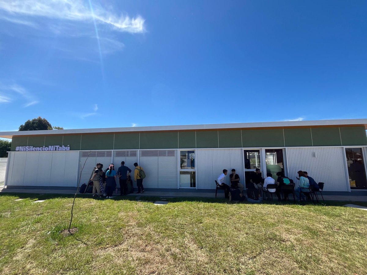 Hoy con <a href="/asciarram/">Alejandro Sciarra</a> y Aparicio asistimos a la última inauguración de los 7 centros “Ni Silencio Ni Tabú” en Casavalle, financiado dentro del plan integral para salud mental y adicciones del gobierno de <a href="/LuisLacallePou/">Luis Lacalle Pou</a> . 

Gracias a las autoridades de INJU por la invitación.